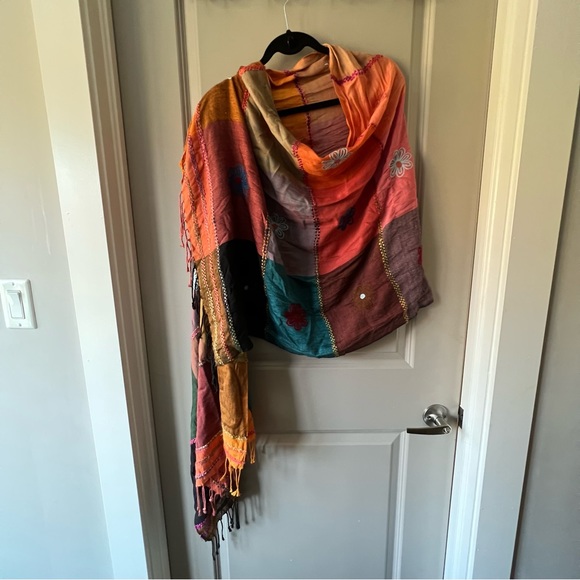 3/$20! Pashmina scarf long and wide, embroidered orange brown soft quality - Picture 8 of 8